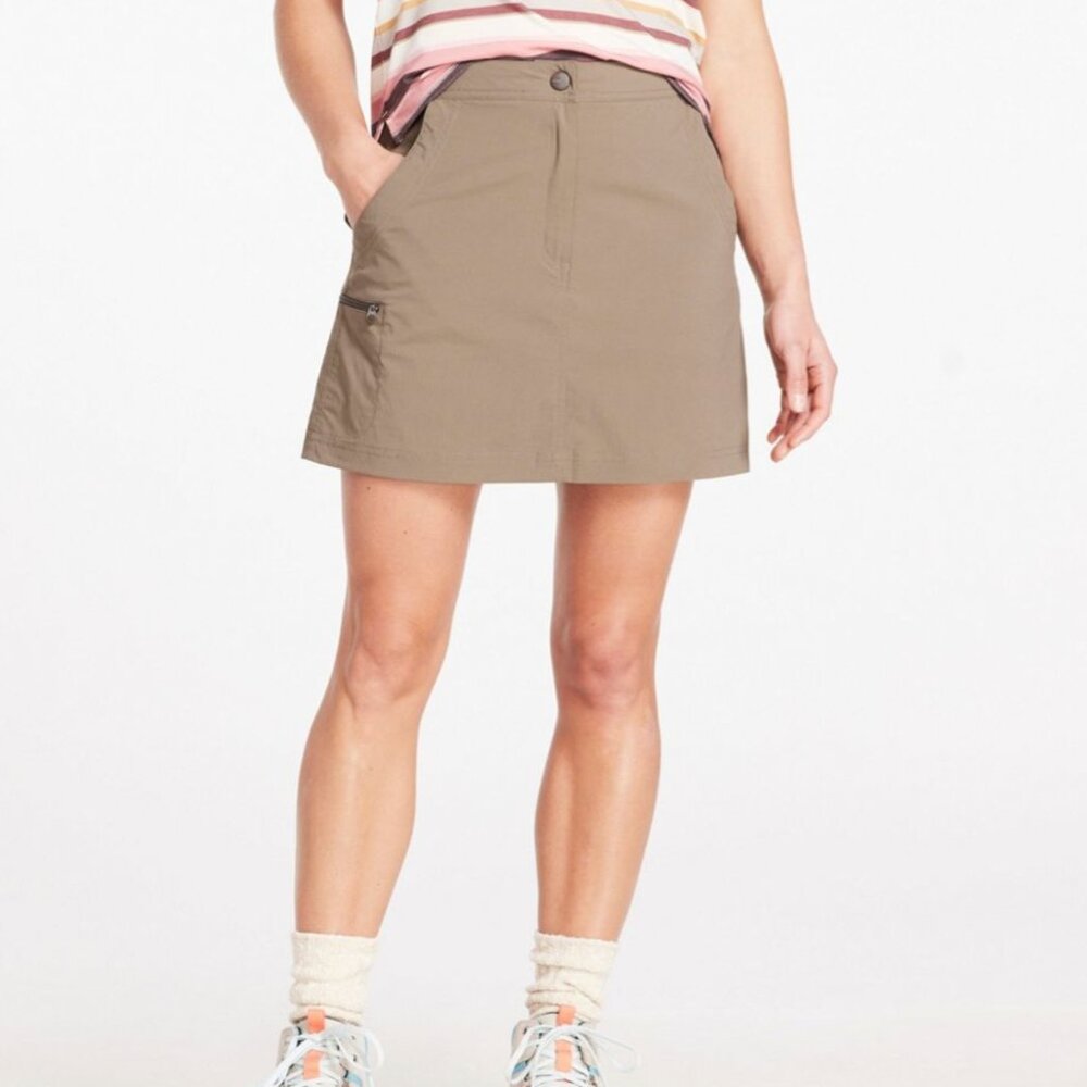 LLBean Women's Water-Repellent Comfort Trail Mid-Rise Skort - Size 4